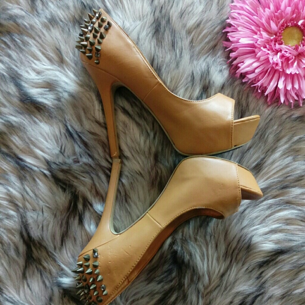 Bakers Spiked peep toe stiletto platform 6.5 - Picture 6 of 8